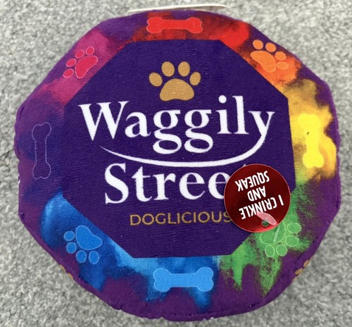 Quality street dog toy plush - street,